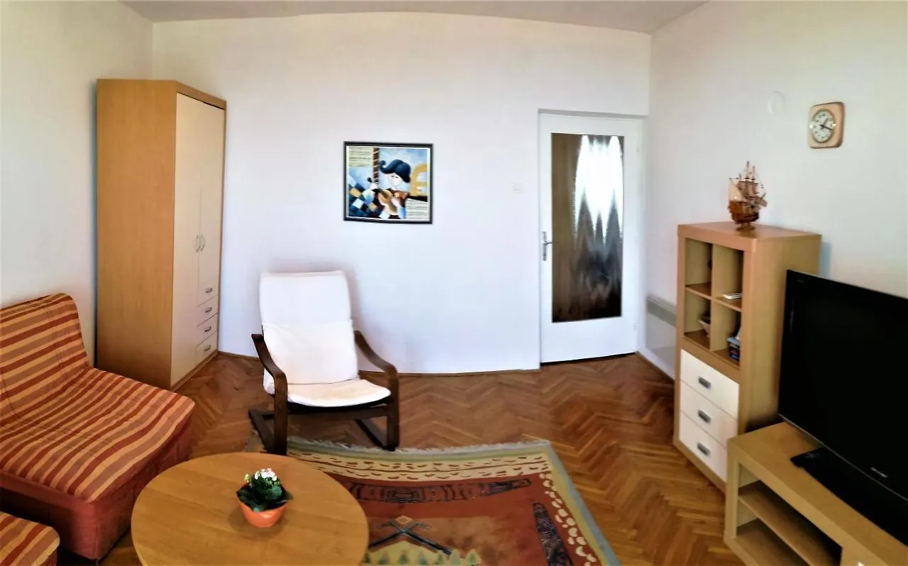 Leona Apartman Lovran 0*,  Horvátország