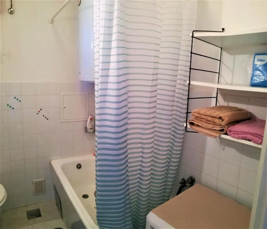 Leona Apartman Lovran