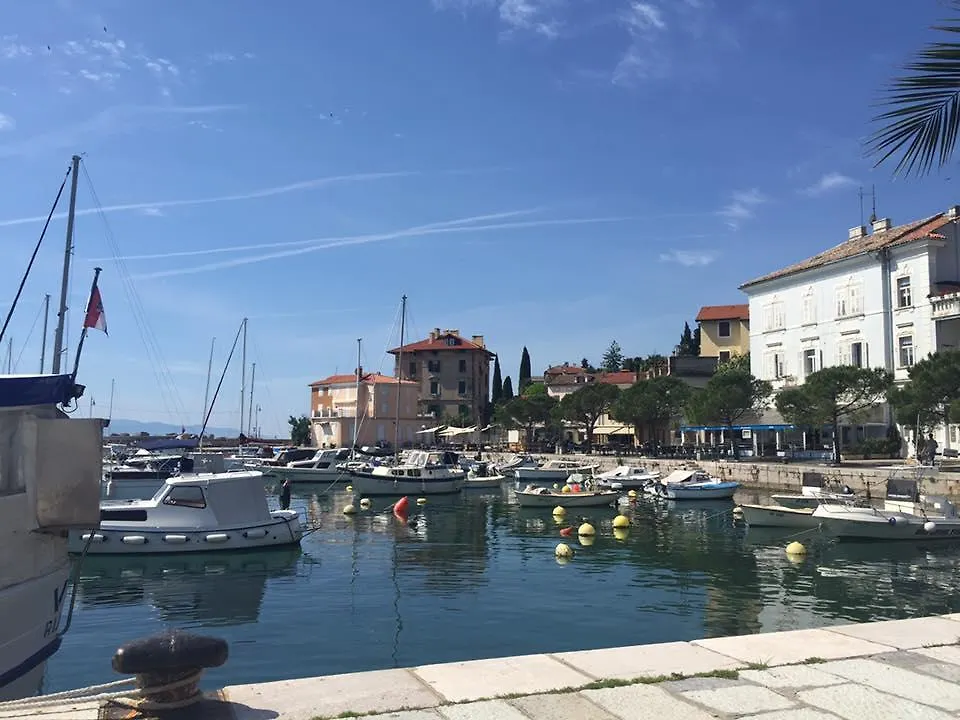 Leona Apartman Lovran